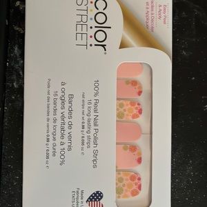 Color Street nail polish strips